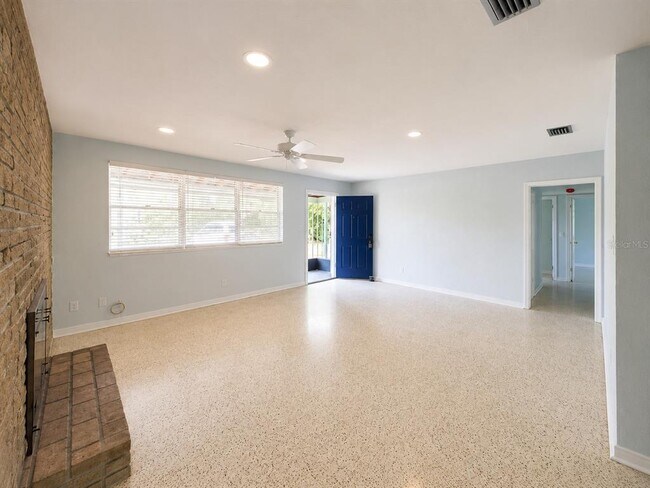 Foto del edificio - 1145 Cordova Ave