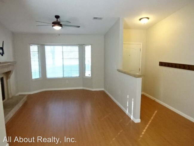 Foto del edificio - 3 br, 2 bath House - 1426 ELM STREET