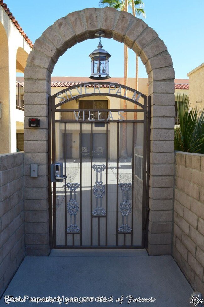 Foto del edificio - 2 br, 2 bath House - 480 W. Baristo Road