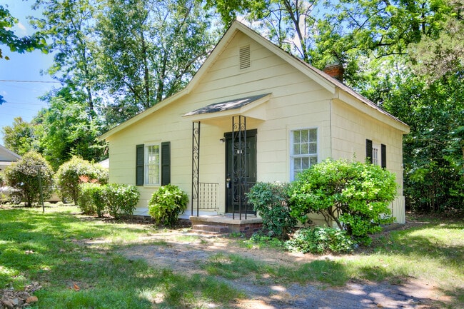Building Photo - 312 Verdery Dr