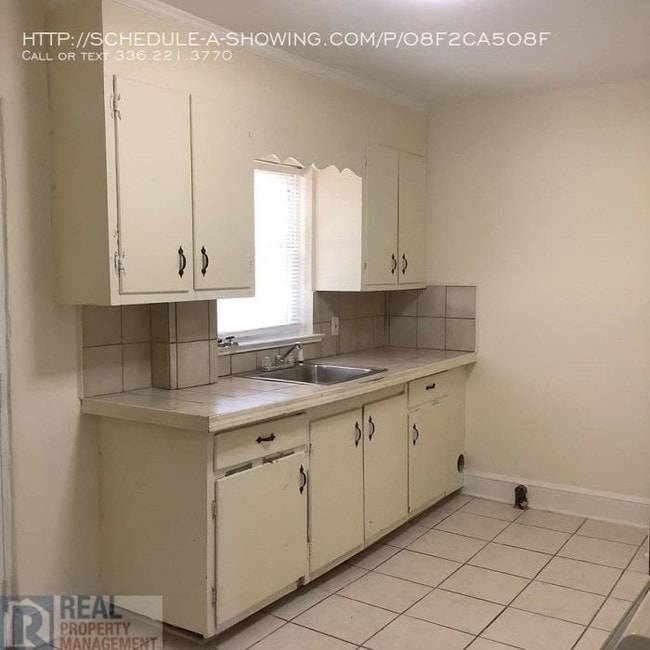Building Photo - 2 bedroom in Winston-Salem NC 27127