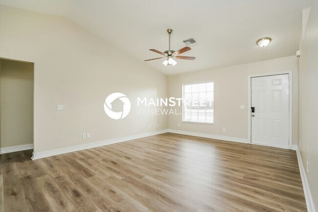 Foto del edificio - 3 Bedroom Pet-Friendly Home in cape coral,...