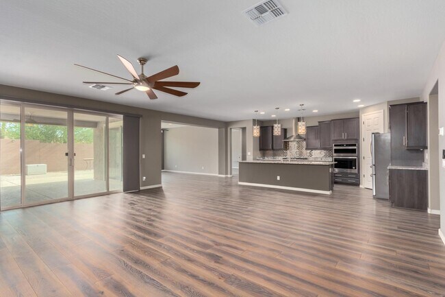 Foto del edificio - 27025 N 69th Ln