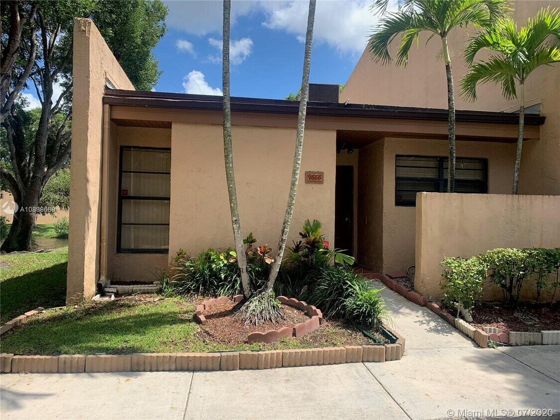 Primary Photo - 9888 NW 14th Ct