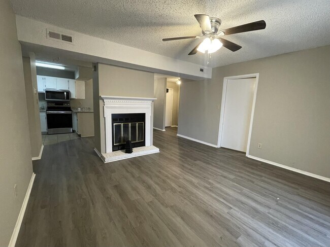 Foto del edificio - 6601 Willow Pointe Dr NW