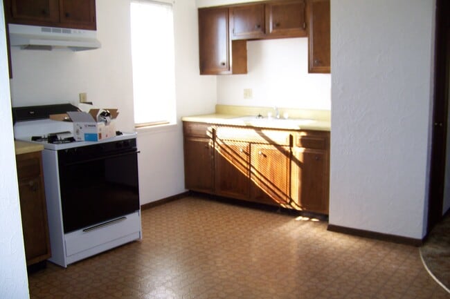 Foto del edificio - 2209 Stoneybrook Rd