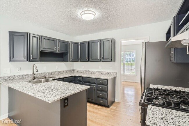 Building Photo - 5 br, 3 bath House - 5017 Sandyhook Court ...