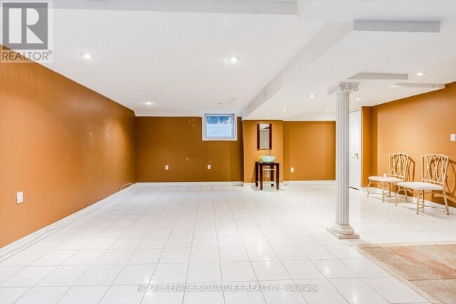 Building Photo - 6382 Donway Dr