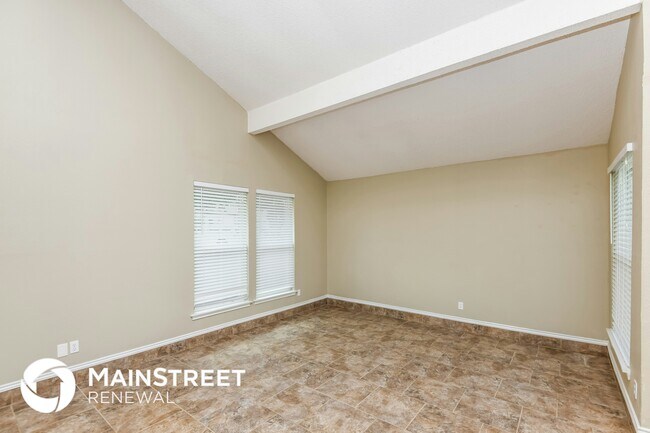 Building Photo - 6800 Penhurst Dr