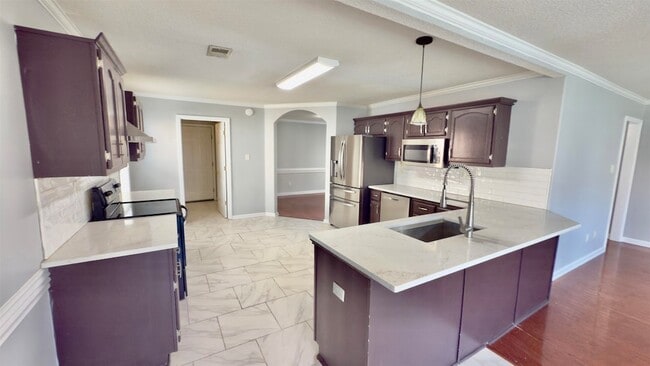 Building Photo - 4605 Park Side Dr