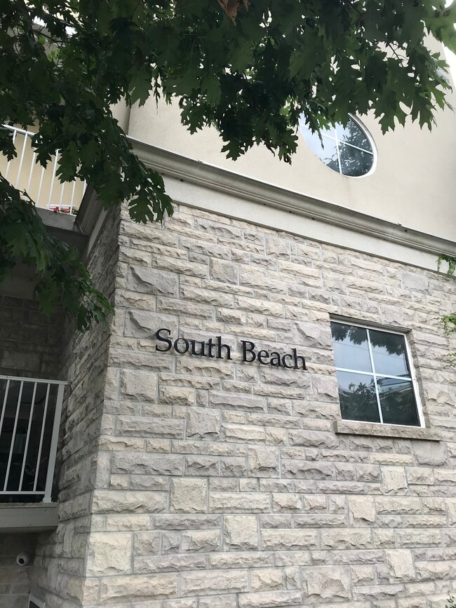 Building Photo - 28 Stadium Rd Building Photo - 28 Stadium Rd