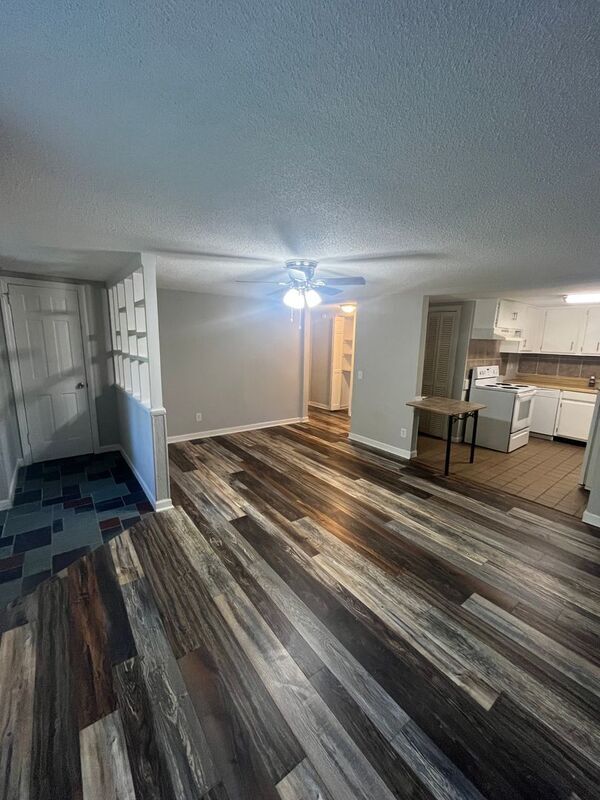 Foto del edificio - 5727 N Morgan Ln