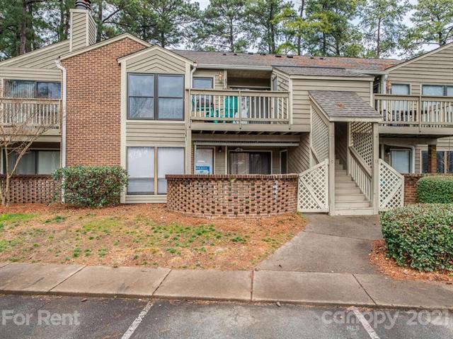 Primary Photo - 1600 Sharon Rd W