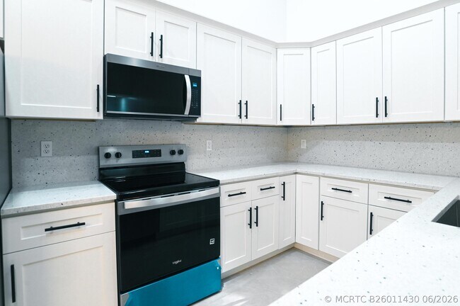 Foto del edificio - 1148 Summit Trail Cir