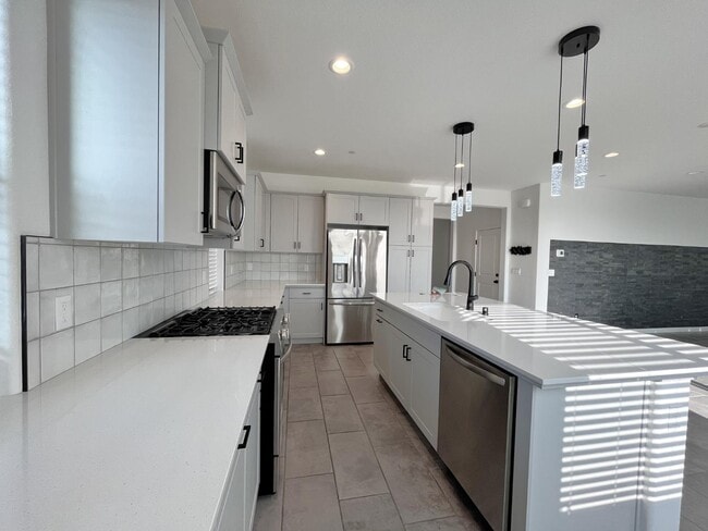 Foto del edificio - 4031 Dylan Rd