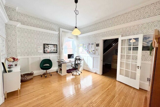 Photo du bâtiment - 215 Charles St