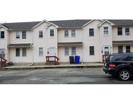 Primary Photo - 72 Washburn St