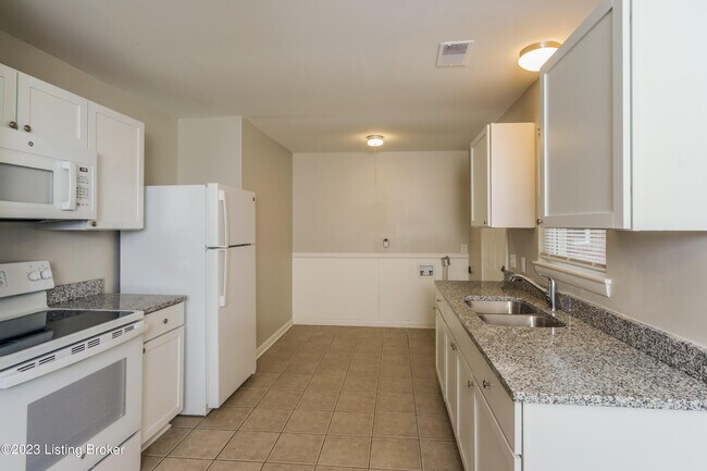 Foto del edificio - 3113 Maywood Pl