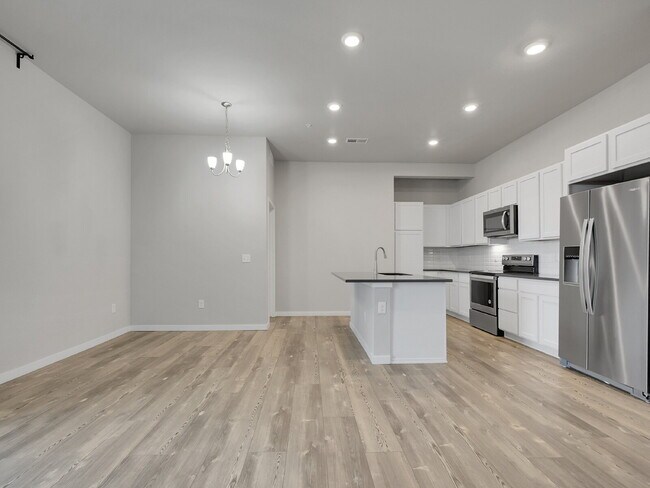 Foto del edificio - $2,195 - 2 Bed, 2 Bath Condo in Parker wit...