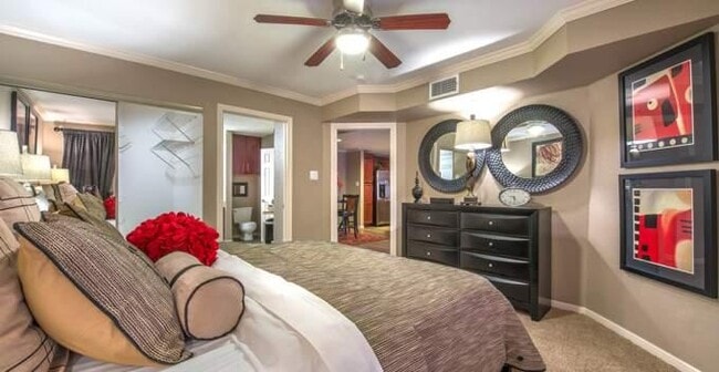 Building Photo - 1 bedroom in Houston TX 77057