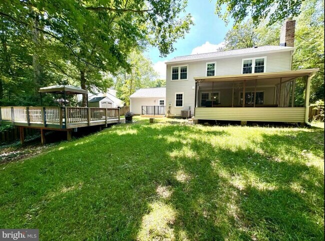 Foto del edificio - 8407 Finlay Ct