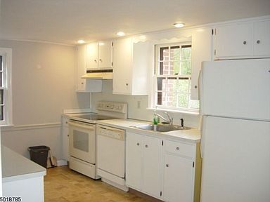 Foto del edificio - 377 Mechlin Corner Rd