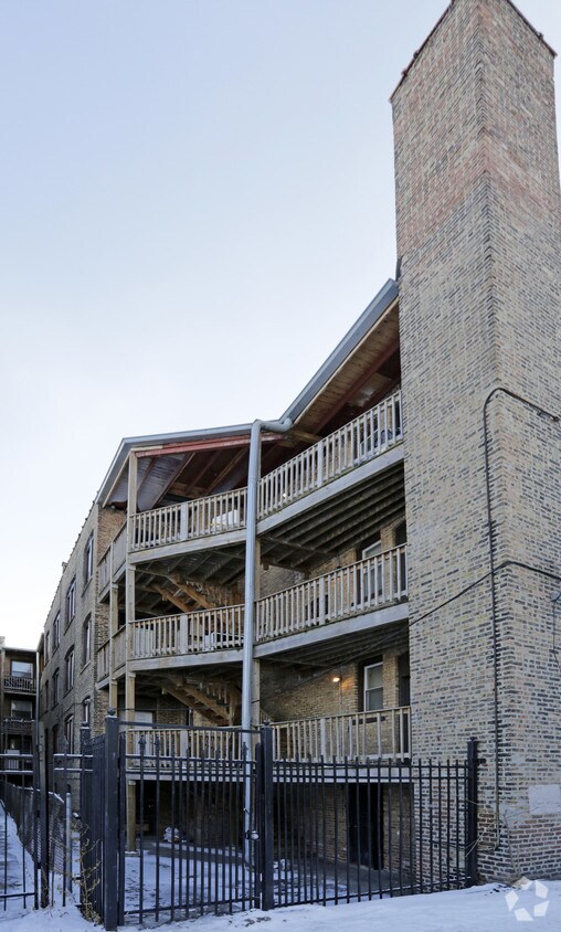 Building Photo - 7038 S Chappel Ave