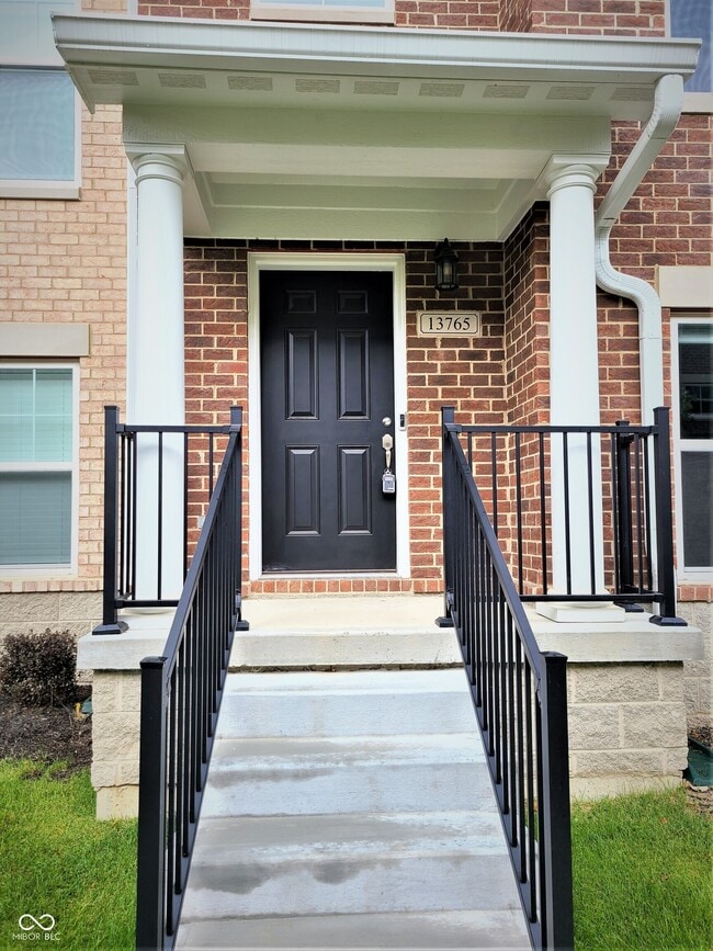 Building Photo - 13765 Tender Dr