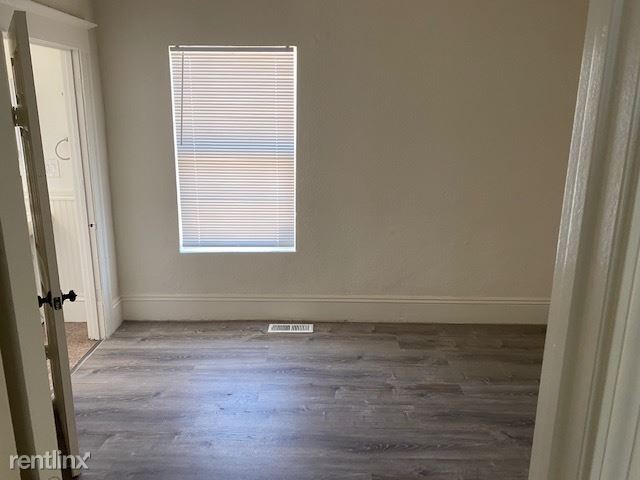 Building Photo - 2 br, 1 bath House - 2615 Market St