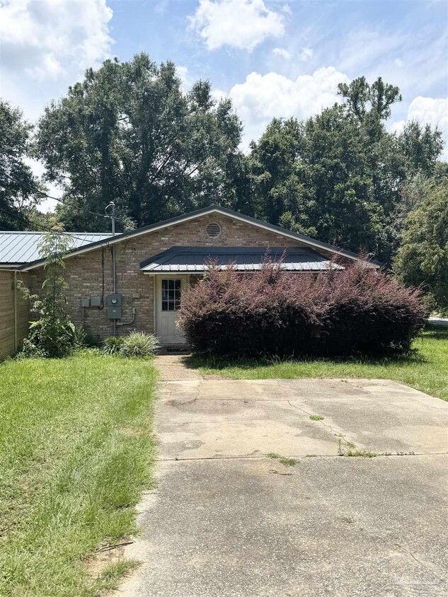 Primary Photo - 9720 Sandpiper St