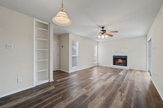 Building Photo - 18519 Egret Bay Blvd