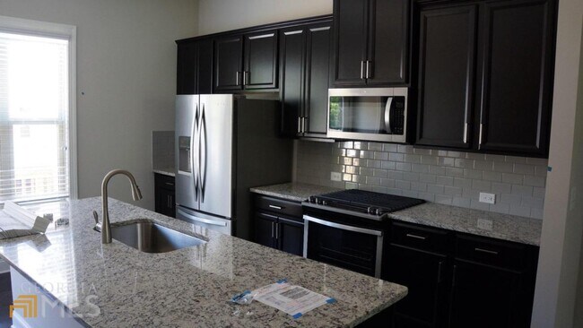 Building Photo - 1829 Hislop Ln