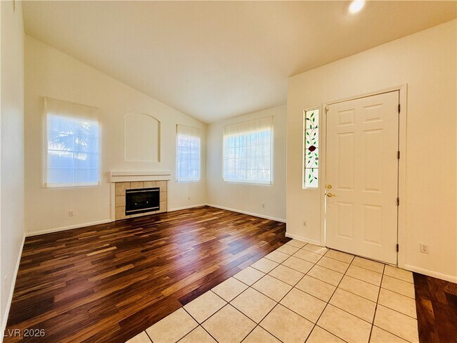 Foto del edificio - 2547 Serenity Hollow Dr