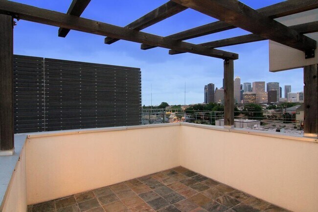 Foto del edificio - 2518 Mason St