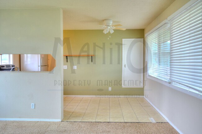 Foto del edificio - 4017 E Grace Ave