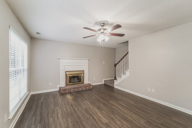 Foto del edificio - 15009 Arrowgrass Way