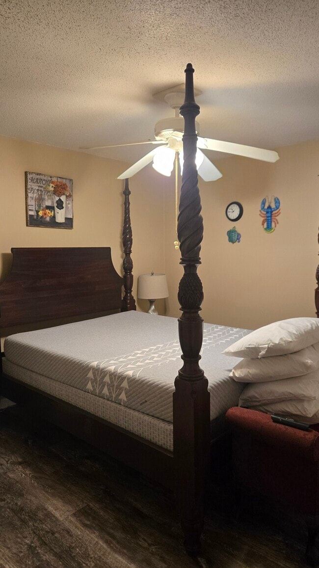 Dormitorio principal - 1356 Glenns Bay Rd