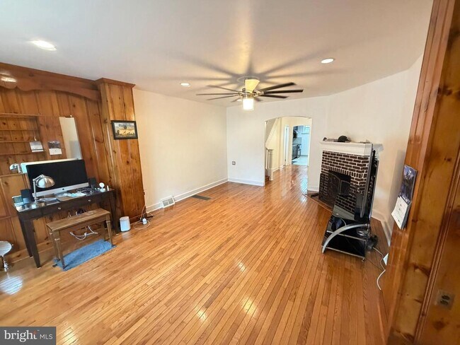 Foto del edificio - 1535 Willow St