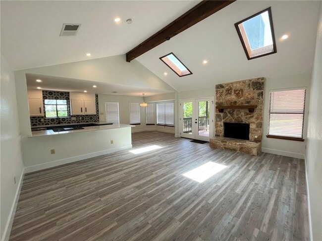 Building Photo - 2401 Silver Spur Dr