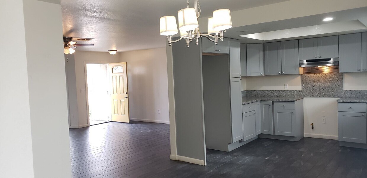 3 Bedroom home close to shops Yucca Valley - 3  Bedroom home close to shops  Yucca Valley