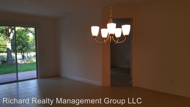 Building Photo - 10345 Belfry Cir