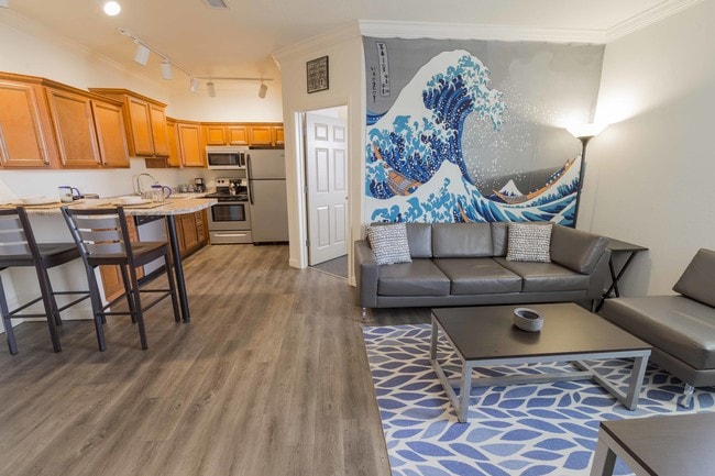 Building Photo - CollegePlace Uptown