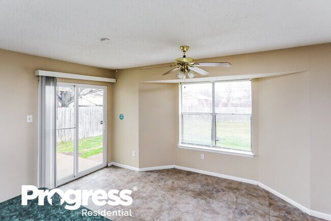 Building Photo - 1513 Hawk Ct