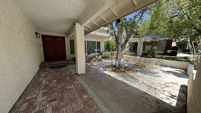 Foto del edificio - Gorgeous 4 Bedroom 2.5 Bathroom Home in So...