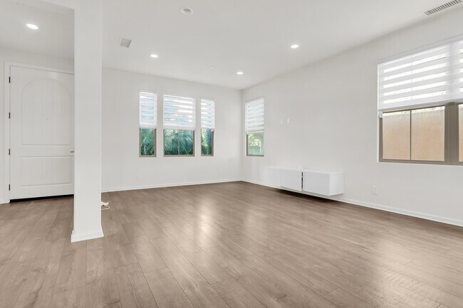 Foto del edificio - 72 Tulip