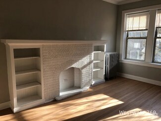 Building Photo - 3537 N Troy St