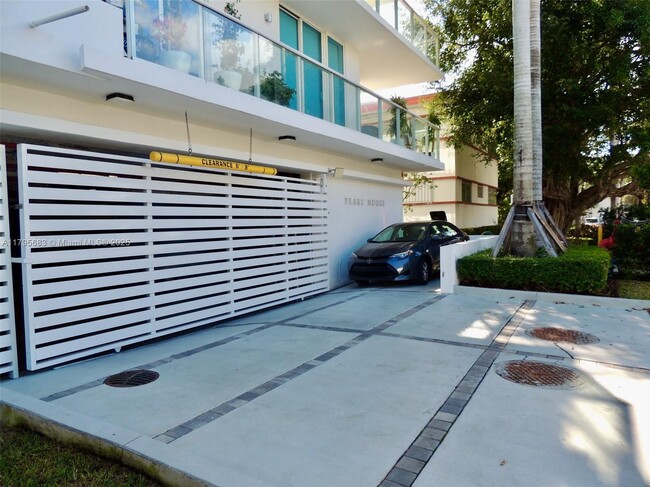 Foto del edificio - 1170 101st St