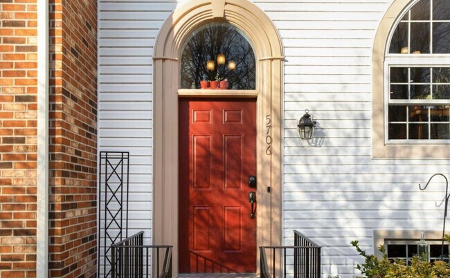 Front door - 5706 Mason Bluff Dr