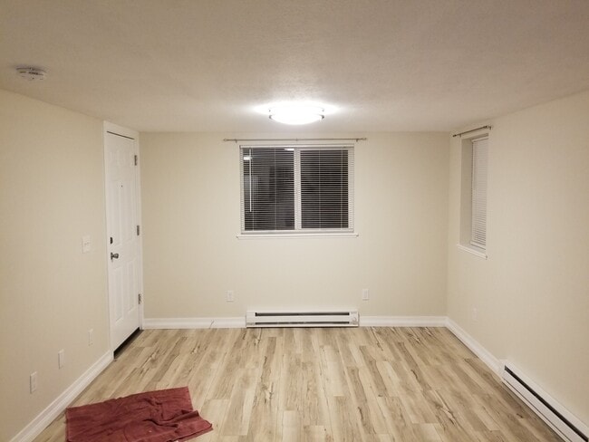 Living Room - 98 W Lincoln Ave