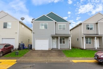 Building Photo - 12572 SE Ramona St